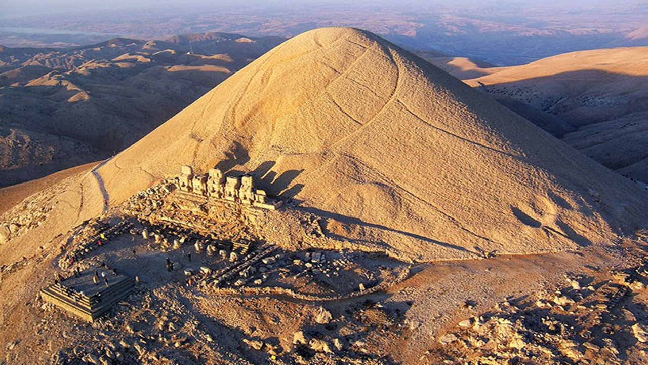 MT. NEMRUT